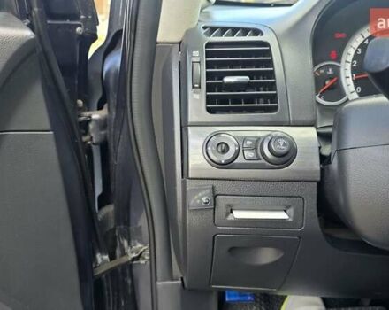 Сірий Шевроле Каптіва, об'ємом двигуна 3.2 л та пробігом 319 тис. км за 6500 $, фото 11 на Automoto.ua