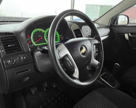 Серый Шевроле Каптива, объемом двигателя 2 л и пробегом 218 тыс. км за 8699 $, фото 4 на Automoto.ua