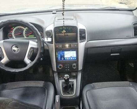 Серый Шевроле Каптива, объемом двигателя 2.4 л и пробегом 310 тыс. км за 8000 $, фото 9 на Automoto.ua