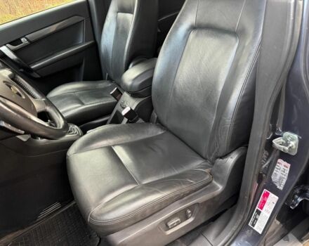 Серый Шевроле Каптива, объемом двигателя 2 л и пробегом 211 тыс. км за 2600 $, фото 7 на Automoto.ua