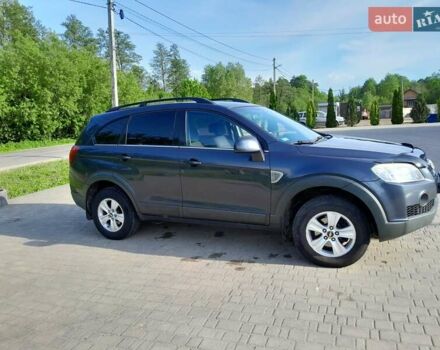 Серый Шевроле Каптива, объемом двигателя 1.99 л и пробегом 235 тыс. км за 8300 $, фото 5 на Automoto.ua