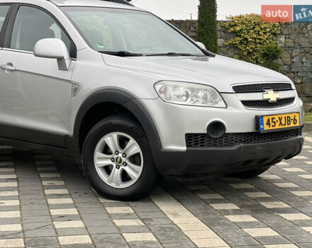 Серый Шевроле Каптива, объемом двигателя 2.4 л и пробегом 202 тыс. км за 7700 $, фото 24 на Automoto.ua