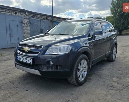 Сірий Шевроле Каптіва, об'ємом двигуна 3.2 л та пробігом 319 тис. км за 6500 $, фото 4 на Automoto.ua
