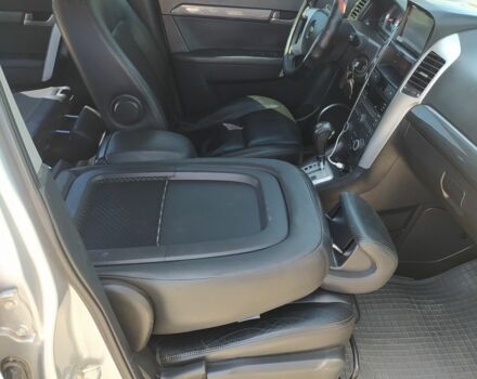 Серый Шевроле Каптива, объемом двигателя 3.2 л и пробегом 223 тыс. км за 8000 $, фото 9 на Automoto.ua