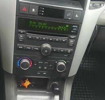 Сірий Шевроле Каптіва, об'ємом двигуна 2.4 л та пробігом 253 тис. км за 6800 $, фото 1 на Automoto.ua