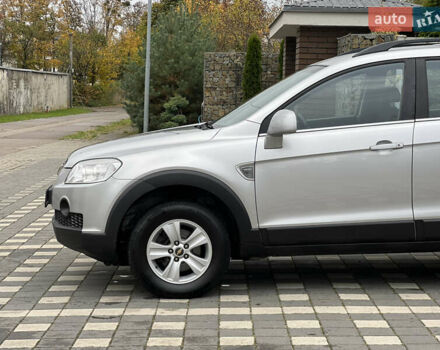 Серый Шевроле Каптива, объемом двигателя 2.4 л и пробегом 202 тыс. км за 7700 $, фото 65 на Automoto.ua