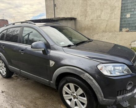 Серый Шевроле Каптива, объемом двигателя 2 л и пробегом 211 тыс. км за 2400 $, фото 1 на Automoto.ua