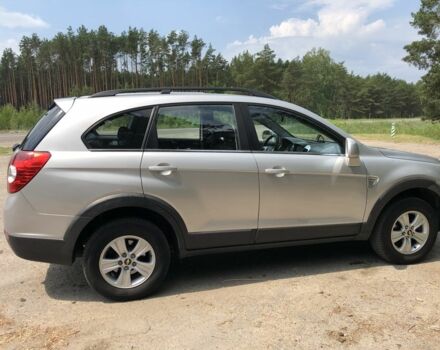 Сірий Шевроле Каптіва, об'ємом двигуна 2 л та пробігом 220 тис. км за 7700 $, фото 3 на Automoto.ua