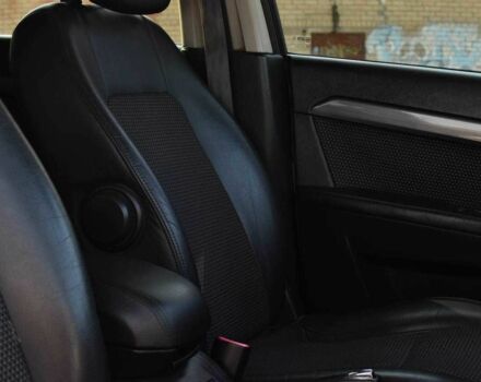 Сірий Шевроле Каптіва, об'ємом двигуна 2.4 л та пробігом 289 тис. км за 7550 $, фото 15 на Automoto.ua