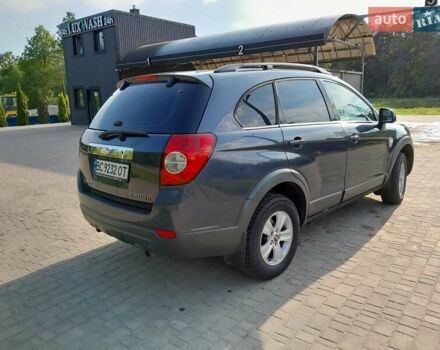 Серый Шевроле Каптива, объемом двигателя 1.99 л и пробегом 235 тыс. км за 8300 $, фото 4 на Automoto.ua