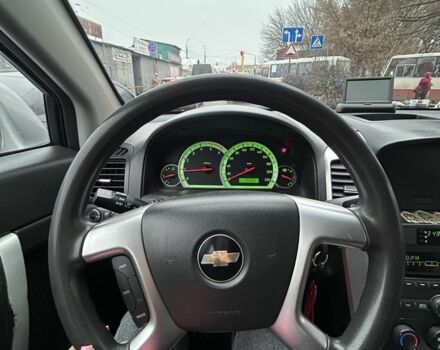 Сірий Шевроле Каптіва, об'ємом двигуна 2 л та пробігом 250 тис. км за 7800 $, фото 7 на Automoto.ua