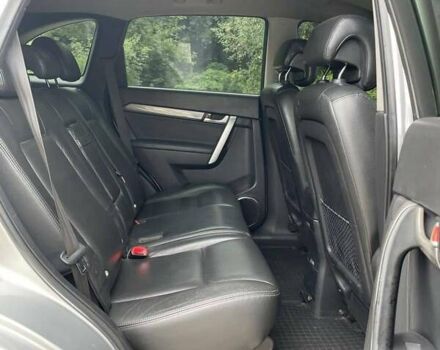 Серый Шевроле Каптива, объемом двигателя 2.4 л и пробегом 216 тыс. км за 9200 $, фото 12 на Automoto.ua