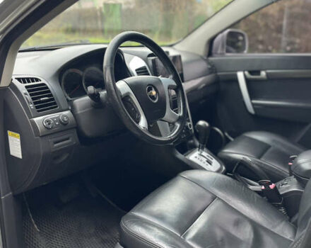 Серый Шевроле Каптива, объемом двигателя 2 л и пробегом 230 тыс. км за 8200 $, фото 14 на Automoto.ua