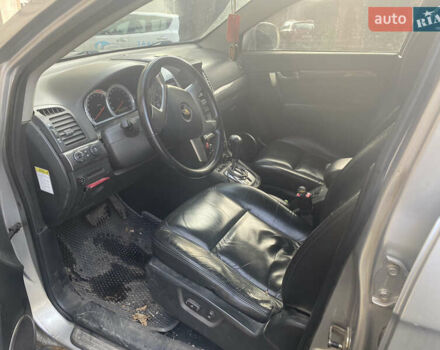 Серый Шевроле Каптива, объемом двигателя 3.2 л и пробегом 253 тыс. км за 7000 $, фото 4 на Automoto.ua