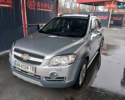 Серый Шевроле Каптива, объемом двигателя 3.2 л и пробегом 253 тыс. км за 6400 $, фото 1 на Automoto.ua