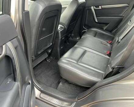 Серый Шевроле Каптива, объемом двигателя 2 л и пробегом 2 тыс. км за 5200 $, фото 4 на Automoto.ua