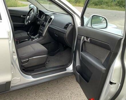 Сірий Шевроле Каптіва, об'ємом двигуна 2.41 л та пробігом 110 тис. км за 7900 $, фото 9 на Automoto.ua