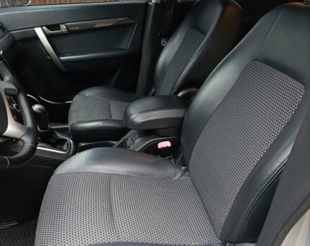 Серый Шевроле Каптива, объемом двигателя 2.4 л и пробегом 198 тыс. км за 9300 $, фото 1 на Automoto.ua