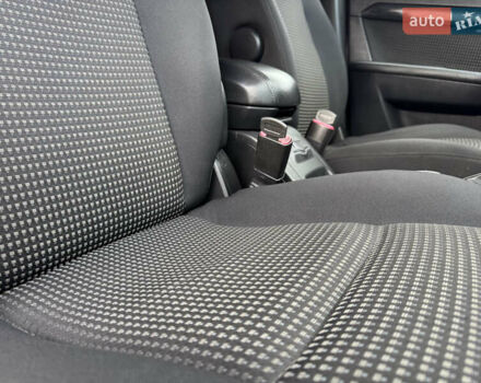 Серый Шевроле Каптива, объемом двигателя 2.41 л и пробегом 209 тыс. км за 6999 $, фото 49 на Automoto.ua