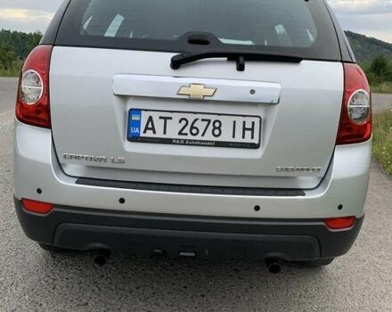 Сірий Шевроле Каптіва, об'ємом двигуна 2.41 л та пробігом 110 тис. км за 7900 $, фото 3 на Automoto.ua