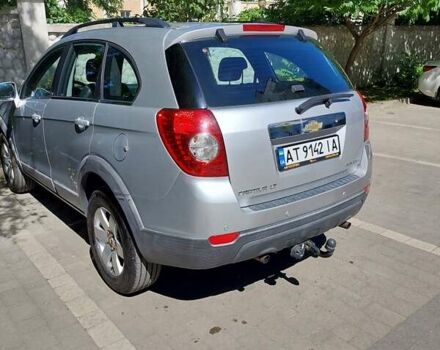 Серый Шевроле Каптива, объемом двигателя 1.99 л и пробегом 264 тыс. км за 8500 $, фото 2 на Automoto.ua