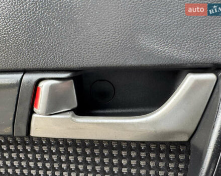 Серый Шевроле Каптива, объемом двигателя 2.41 л и пробегом 209 тыс. км за 6999 $, фото 67 на Automoto.ua