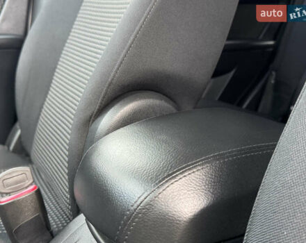 Серый Шевроле Каптива, объемом двигателя 2.41 л и пробегом 209 тыс. км за 6999 $, фото 80 на Automoto.ua