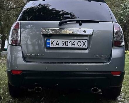 Серый Шевроле Каптива, объемом двигателя 2 л и пробегом 221 тыс. км за 9800 $, фото 8 на Automoto.ua