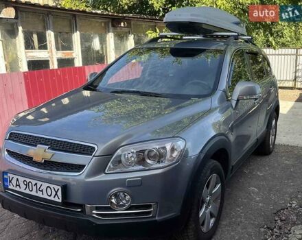 Серый Шевроле Каптива, объемом двигателя 2 л и пробегом 221 тыс. км за 9800 $, фото 1 на Automoto.ua