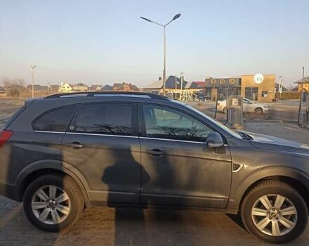 Серый Шевроле Каптива, объемом двигателя 1.99 л и пробегом 413 тыс. км за 9600 $, фото 3 на Automoto.ua