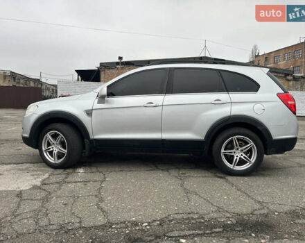 Серый Шевроле Каптива, объемом двигателя 2.41 л и пробегом 223 тыс. км за 9400 $, фото 18 на Automoto.ua