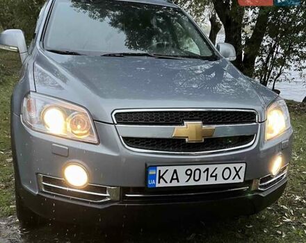 Серый Шевроле Каптива, объемом двигателя 2 л и пробегом 221 тыс. км за 9800 $, фото 16 на Automoto.ua