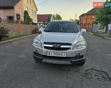 Серый Шевроле Каптива, объемом двигателя 2.4 л и пробегом 176 тыс. км за 8999 $, фото 4 на Automoto.ua