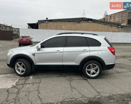 Серый Шевроле Каптива, объемом двигателя 2.41 л и пробегом 223 тыс. км за 9400 $, фото 17 на Automoto.ua