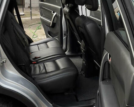 Серый Шевроле Каптива, объемом двигателя 1.99 л и пробегом 159 тыс. км за 9600 $, фото 13 на Automoto.ua