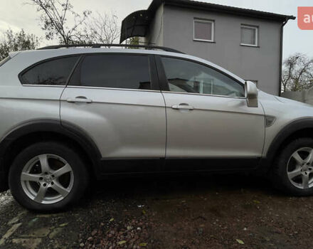 Серый Шевроле Каптива, объемом двигателя 1.99 л и пробегом 159 тыс. км за 9600 $, фото 5 на Automoto.ua