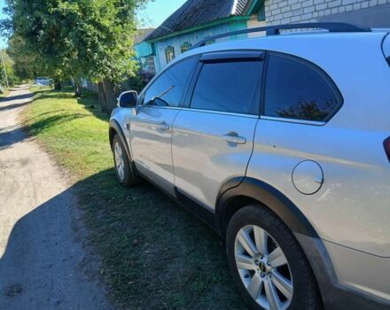 Серый Шевроле Каптива, объемом двигателя 2.4 л и пробегом 270 тыс. км за 5000 $, фото 2 на Automoto.ua