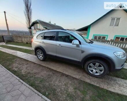 Сірий Шевроле Каптіва, об'ємом двигуна 2 л та пробігом 242 тис. км за 8600 $, фото 32 на Automoto.ua