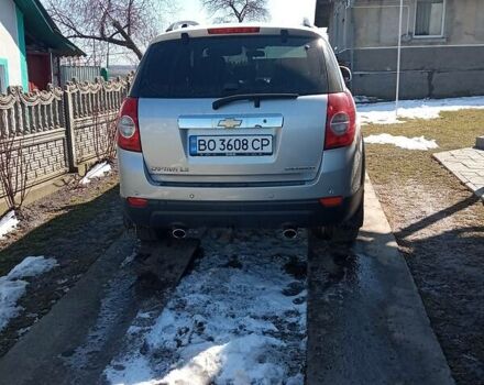 Сірий Шевроле Каптіва, об'ємом двигуна 2 л та пробігом 242 тис. км за 8600 $, фото 2 на Automoto.ua