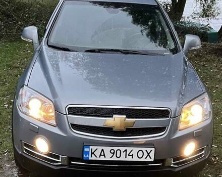 Серый Шевроле Каптива, объемом двигателя 2 л и пробегом 221 тыс. км за 9800 $, фото 7 на Automoto.ua