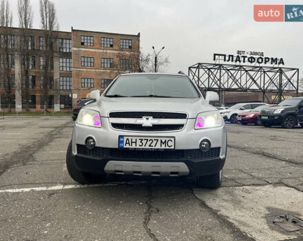 Серый Шевроле Каптива, объемом двигателя 2.41 л и пробегом 223 тыс. км за 9400 $, фото 3 на Automoto.ua