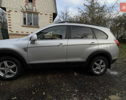 Серый Шевроле Каптива, объемом двигателя 1.99 л и пробегом 159 тыс. км за 9600 $, фото 3 на Automoto.ua