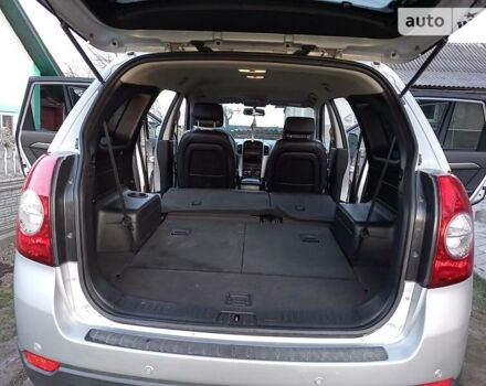 Сірий Шевроле Каптіва, об'ємом двигуна 2 л та пробігом 242 тис. км за 8600 $, фото 29 на Automoto.ua