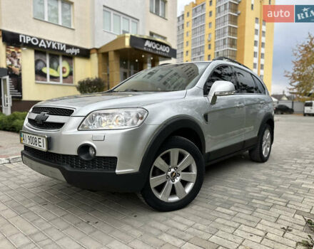 Шевроле Каптива 2010 в Каменце-Подольском на Automoto.ua Серый Шевроле Каптива, объемом двигателя 2.41 л и пробегом 181 тыс. км за 9450 $, фото 1 на Automoto.ua