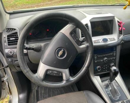 Сірий Шевроле Каптіва, об'ємом двигуна 2.4 л та пробігом 237 тис. км за 10500 $, фото 12 на Automoto.ua