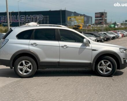 Серый Шевроле Каптива, объемом двигателя 2.2 л и пробегом 227 тыс. км за 11490 $, фото 7 на Automoto.ua