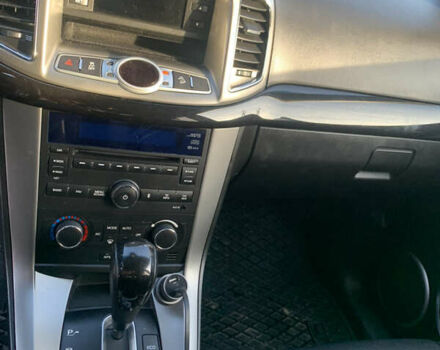 Сірий Шевроле Каптіва, об'ємом двигуна 2.23 л та пробігом 280 тис. км за 10000 $, фото 13 на Automoto.ua