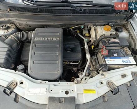 Шевроле Каптива 2011 в Чернигове на Automoto.ua Серый Шевроле Каптива, объемом двигателя 2.38 л и пробегом 246 тыс. км за 10500 $, фото 20 на Automoto.ua