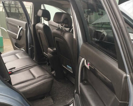 Сірий Шевроле Каптіва, об'ємом двигуна 2.2 л та пробігом 224 тис. км за 11200 $, фото 26 на Automoto.ua