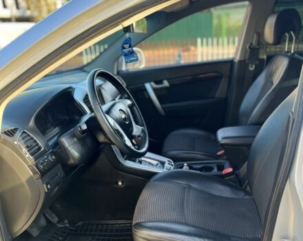 Сірий Шевроле Каптіва, об'ємом двигуна 2.4 л та пробігом 191 тис. км за 9000 $, фото 3 на Automoto.ua